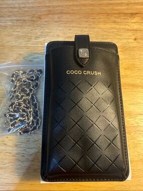 CHANEL Black Coco Crush Quilted Leather Phone Holster with Chain GWP